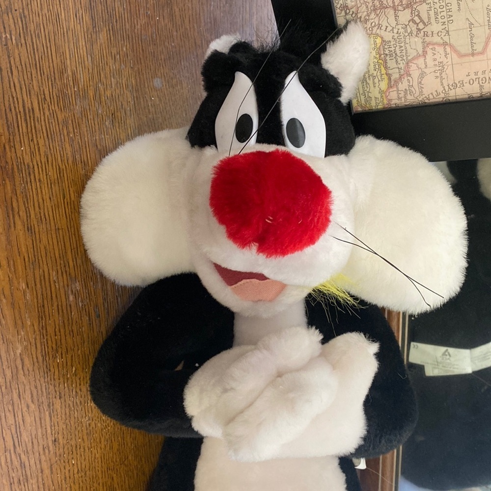 Warner Brothers Looney Toons Sylvester plush 19” Large Rare